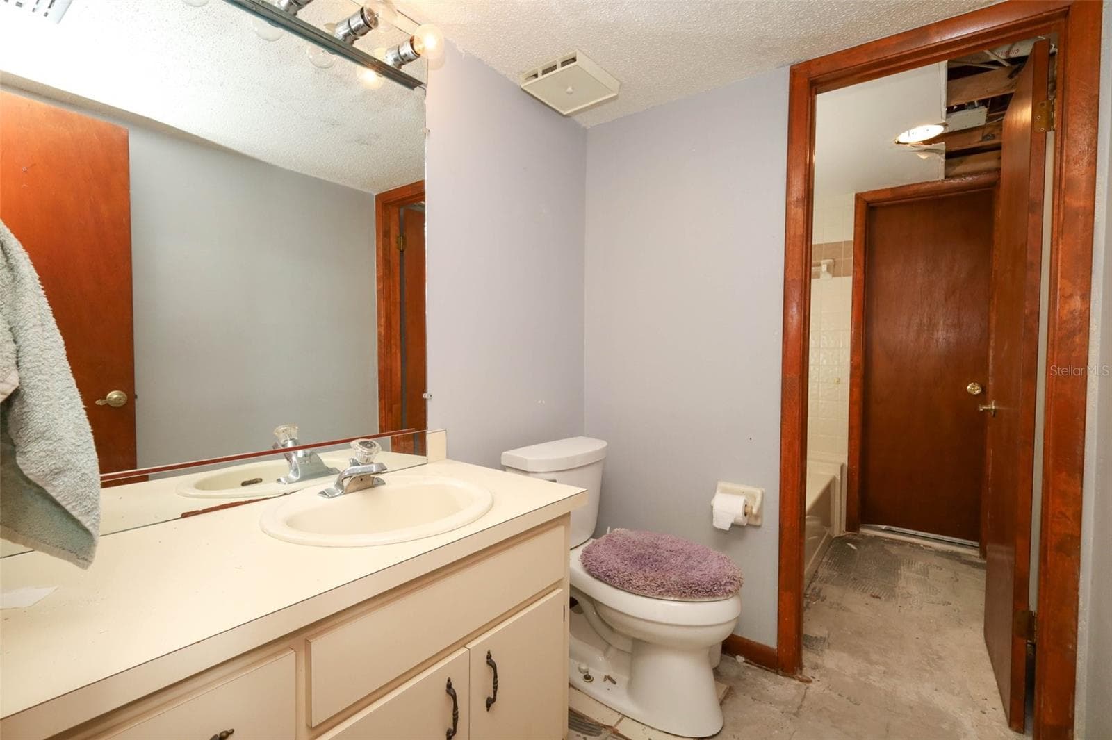 Single Family Residence at 312 KIMBERLY CT, SANFORD, photo 15 of 77
