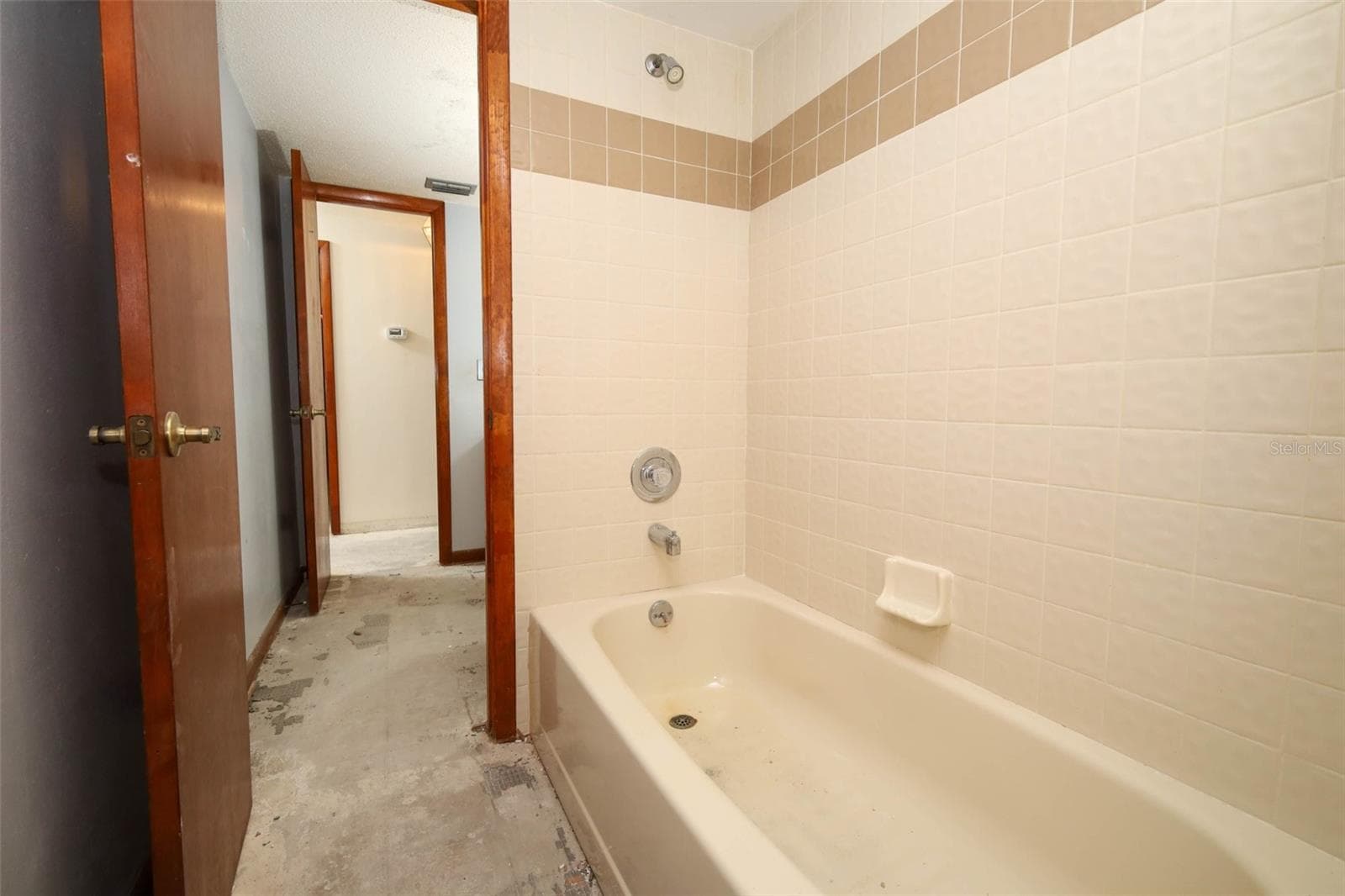 Single Family Residence at 312 KIMBERLY CT, SANFORD, photo 17 of 77