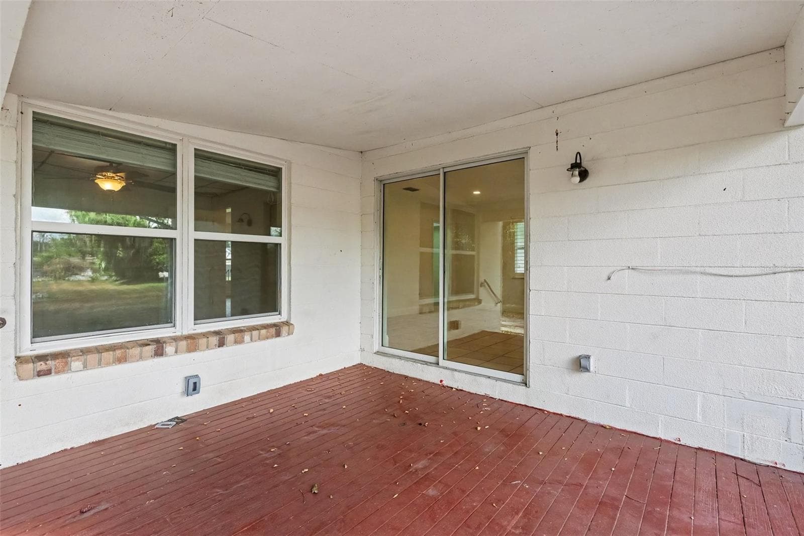 Single Family Residence at 404 E MORGAN ST, BRANDON, photo 23 of 27