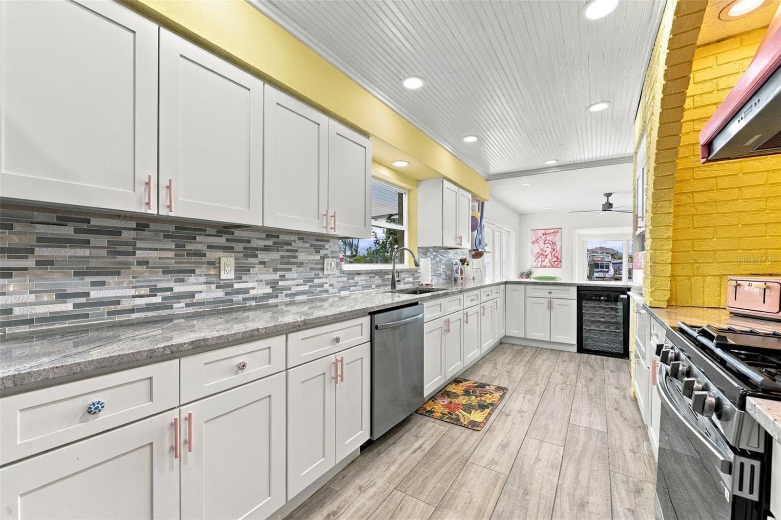 Single Family Residence at 135 HARBOR DR, PALM HARBOR, photo 18 of 75