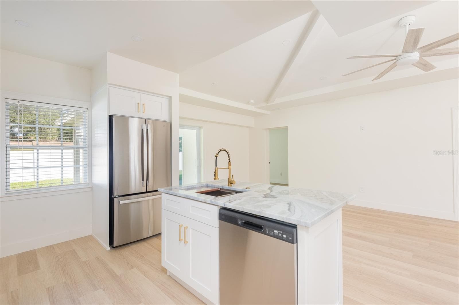Single Family Residence at 4711 W EL PRADO BLVD, TAMPA, photo 13 of 32