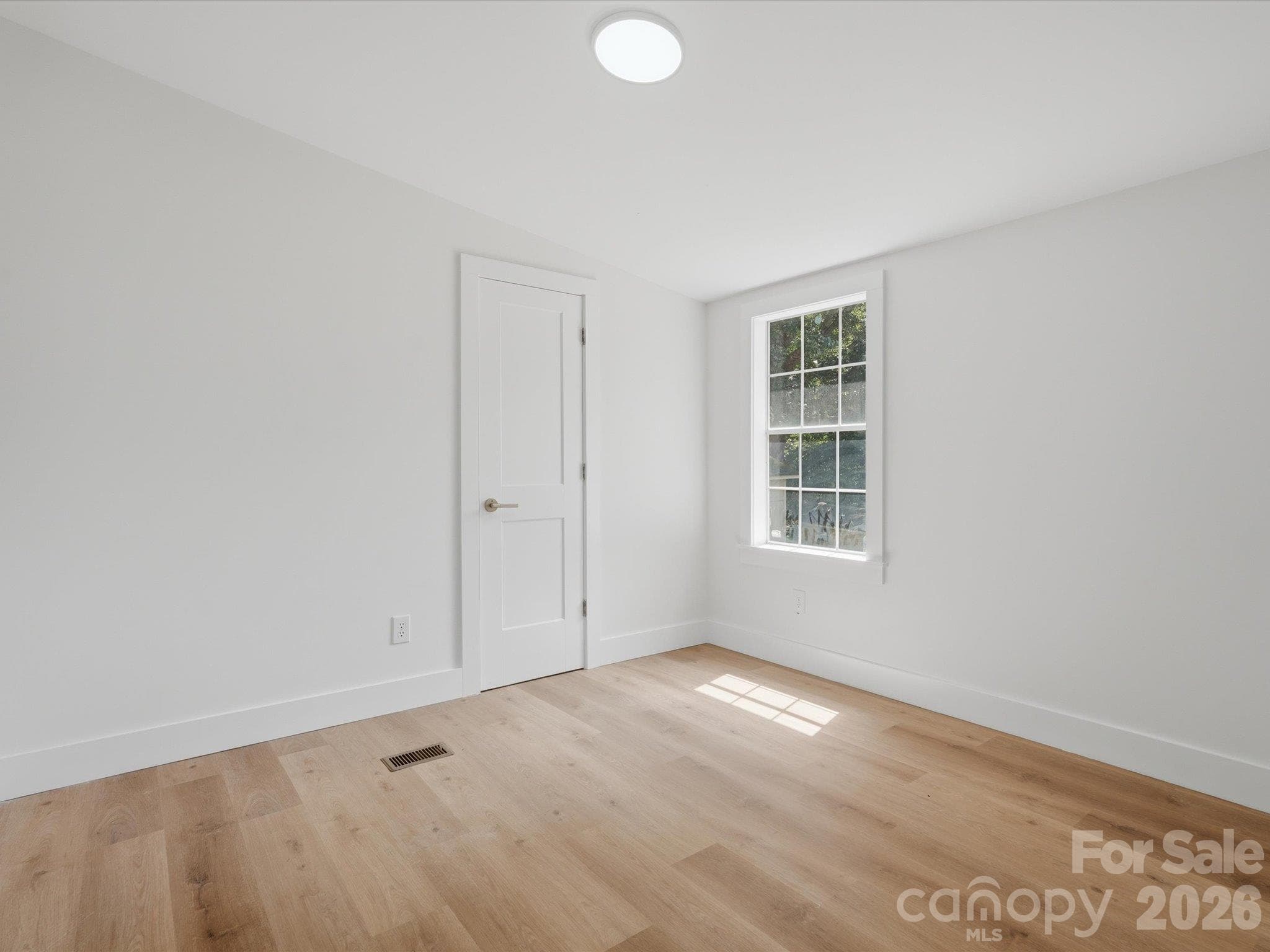 Single Family Residence at 405 Marie Court, York, photo 20 of 22