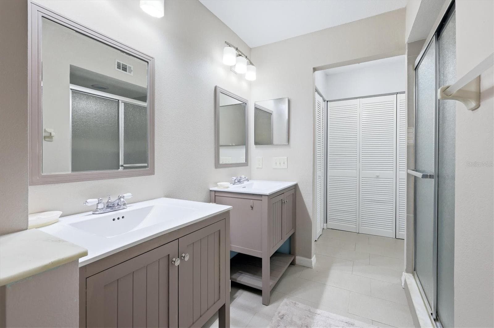 Condominium at 427 CERROMAR LN #356, VENICE, photo 27 of 73
