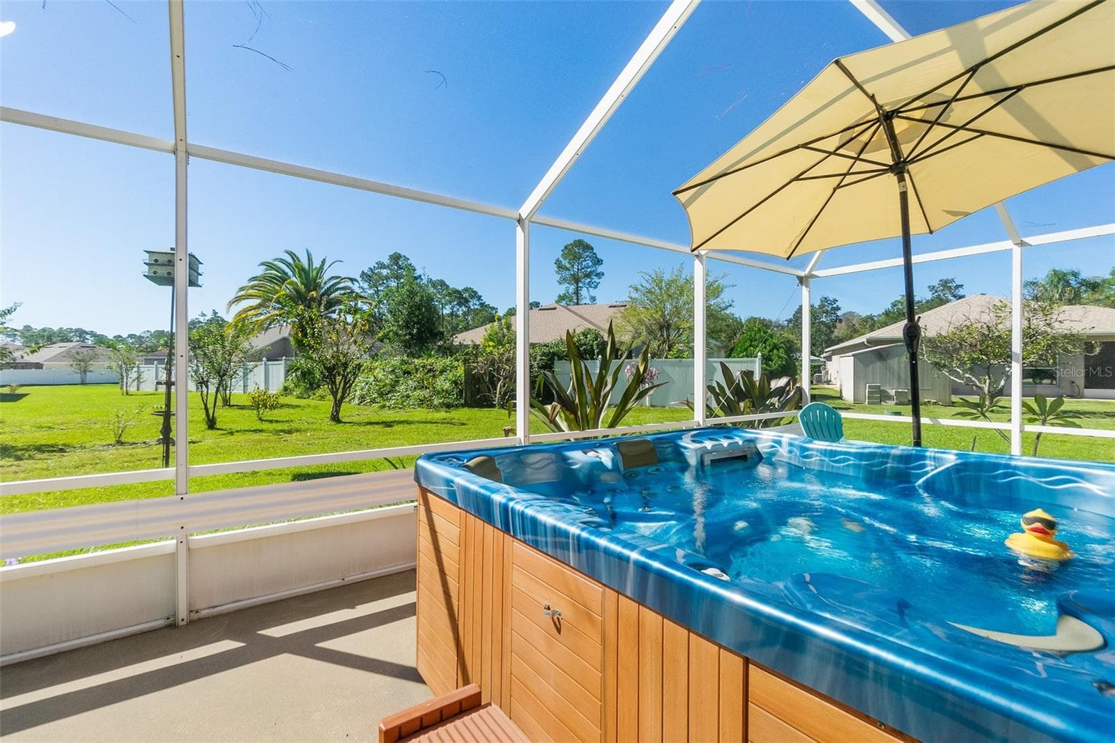 Duck wants company - 4 EASTBURY PL, PALM COAST