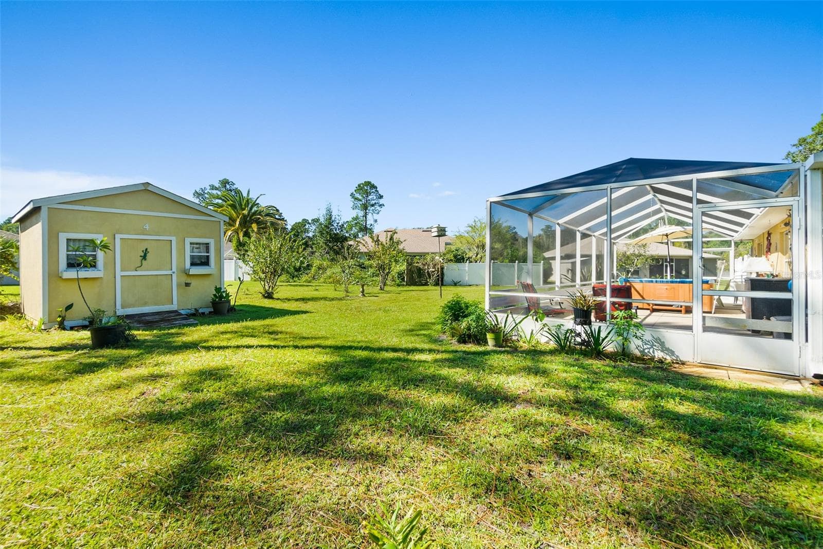 Garden shed - 4 EASTBURY PL, PALM COAST
