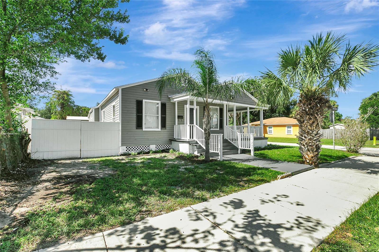 Single Family Residence at 3812 N TAMPA ST, TAMPA, photo 2 of 43