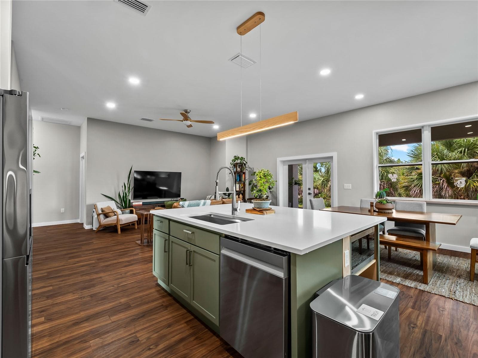 Kitchen_8163WalbertSt_PortCharlotte_OpenConcept_Wide.jpg - 8163 WALBERT ST, PORT CHARLOTTE