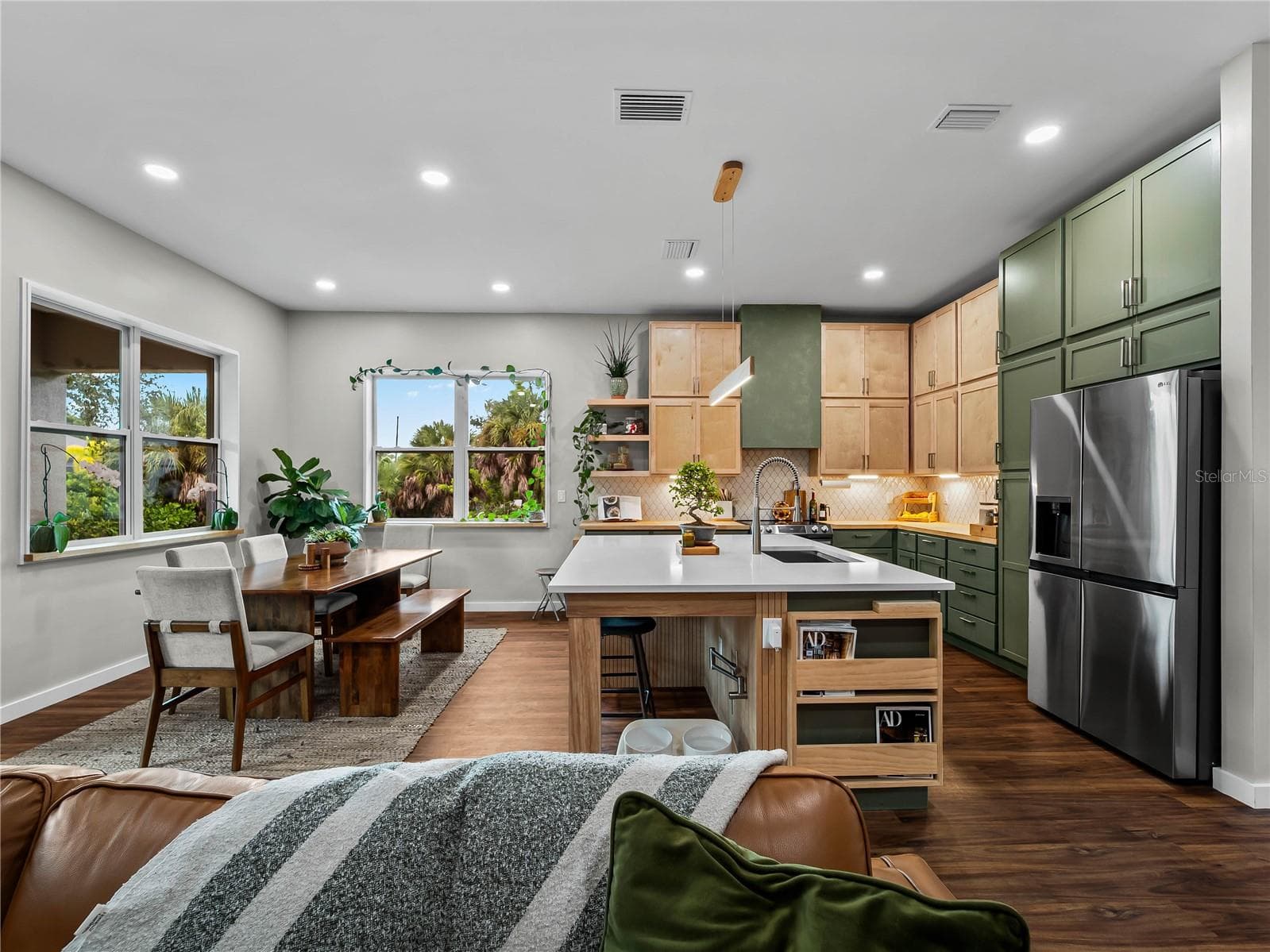 KitchenGreatRoom_8163WalbertSt_PortCharlotte_StainlessAppliances_Wide.jpg - 8163 WALBERT ST, PORT CHARLOTTE