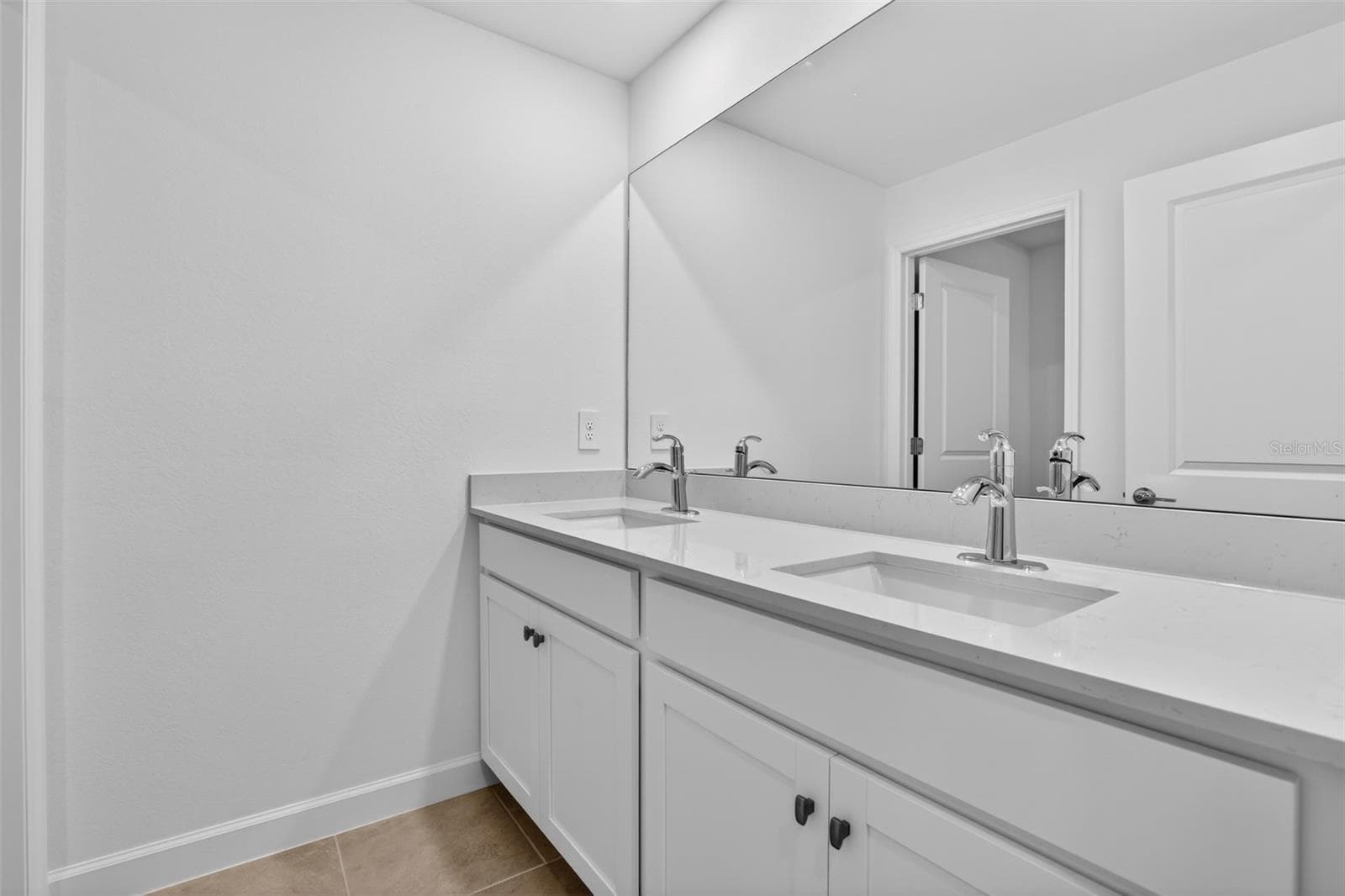 Single Family Residence at 13284 GRASSMERE CT, PUNTA GORDA, photo 29 of 30