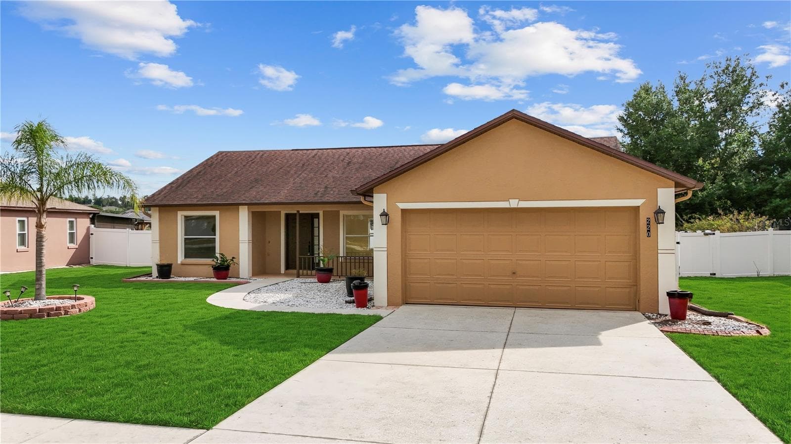 Single Family Residence at 220 VALLEY EDGE DR, MINNEOLA, photo 4 of 62