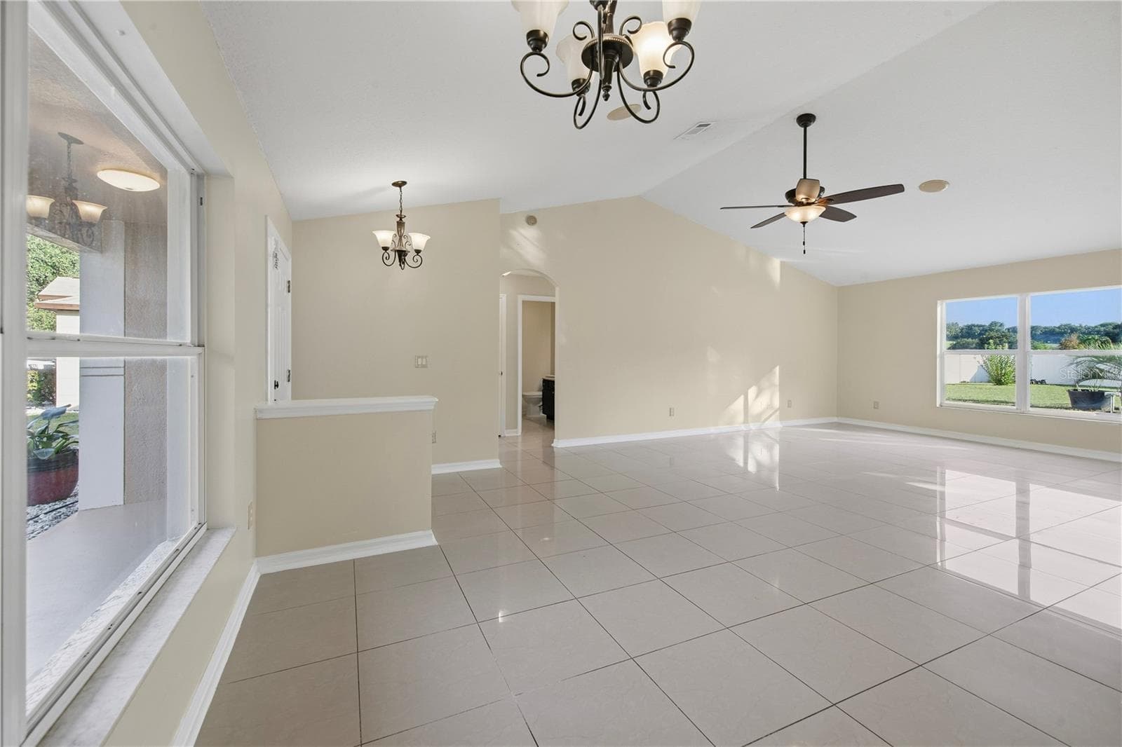 Single Family Residence at 220 VALLEY EDGE DR, MINNEOLA, photo 6 of 62