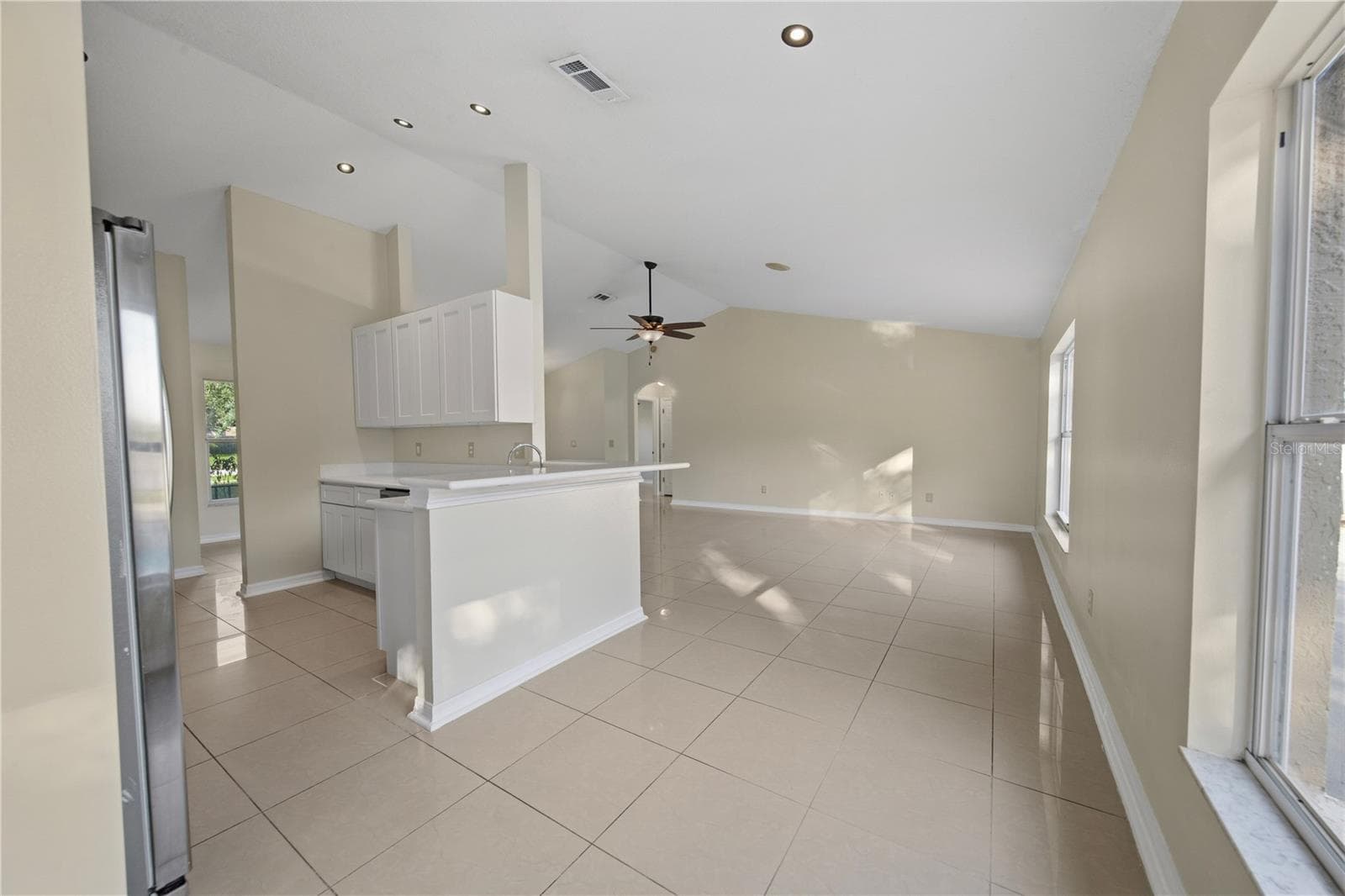Single Family Residence at 220 VALLEY EDGE DR, MINNEOLA, photo 12 of 62