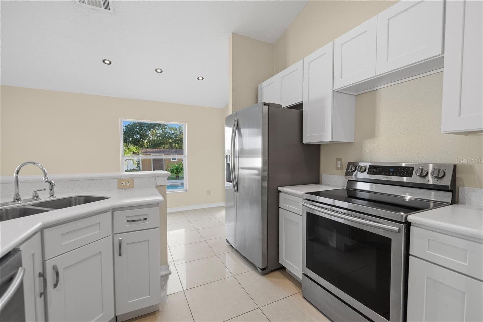 Single Family Residence at 220 VALLEY EDGE DR, MINNEOLA, photo 28 of 62
