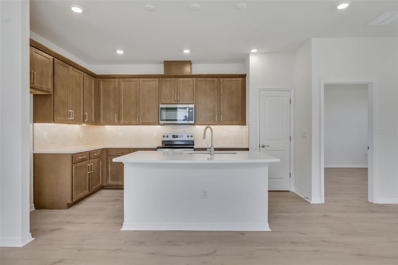 Townhouse at 7542 SEA OAK CT, PARRISH, photo 13 of 31