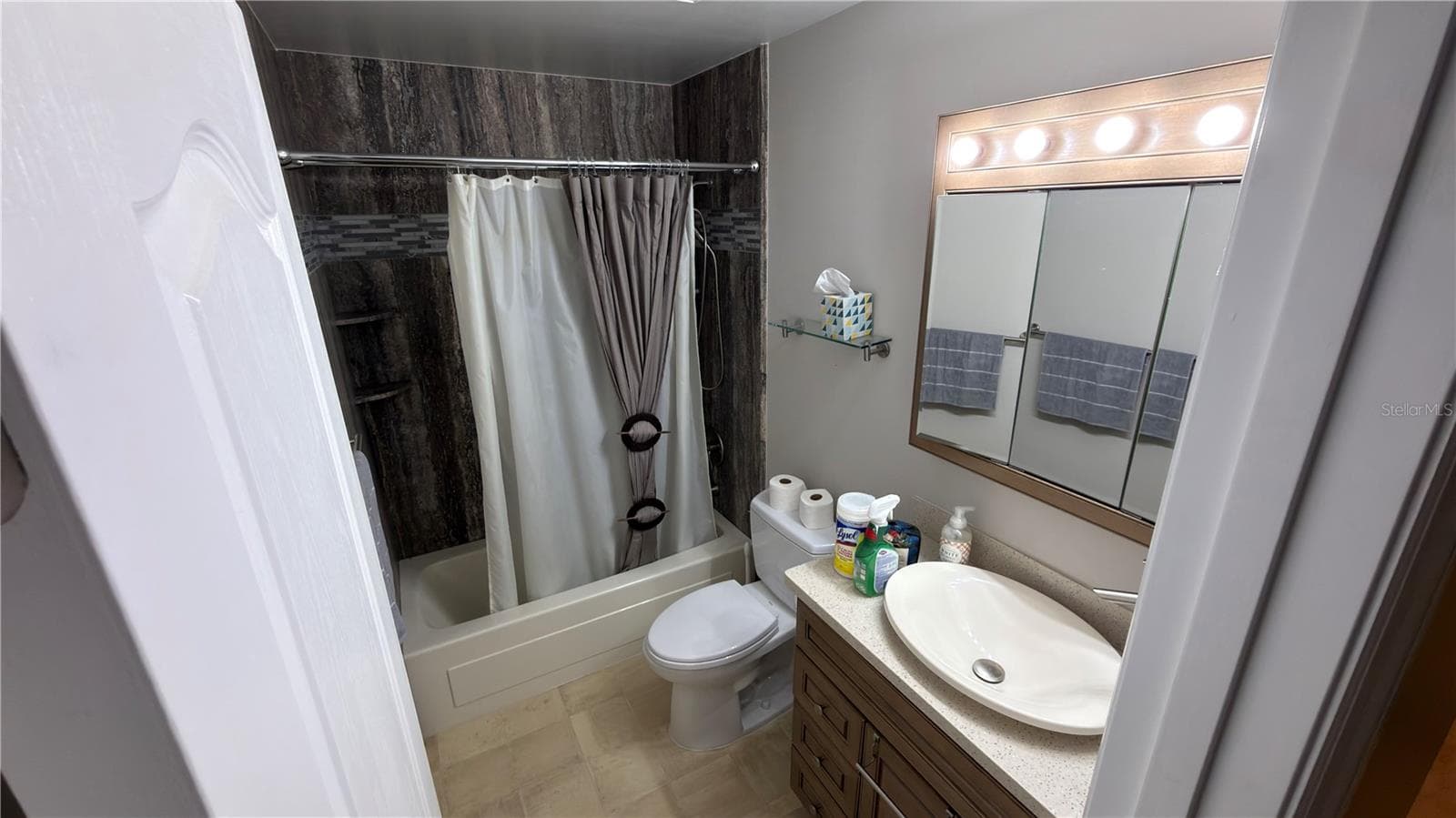 Single Family Residence at 1320 BUCKINGHAM RD, WINTER PARK, photo 9 of 20