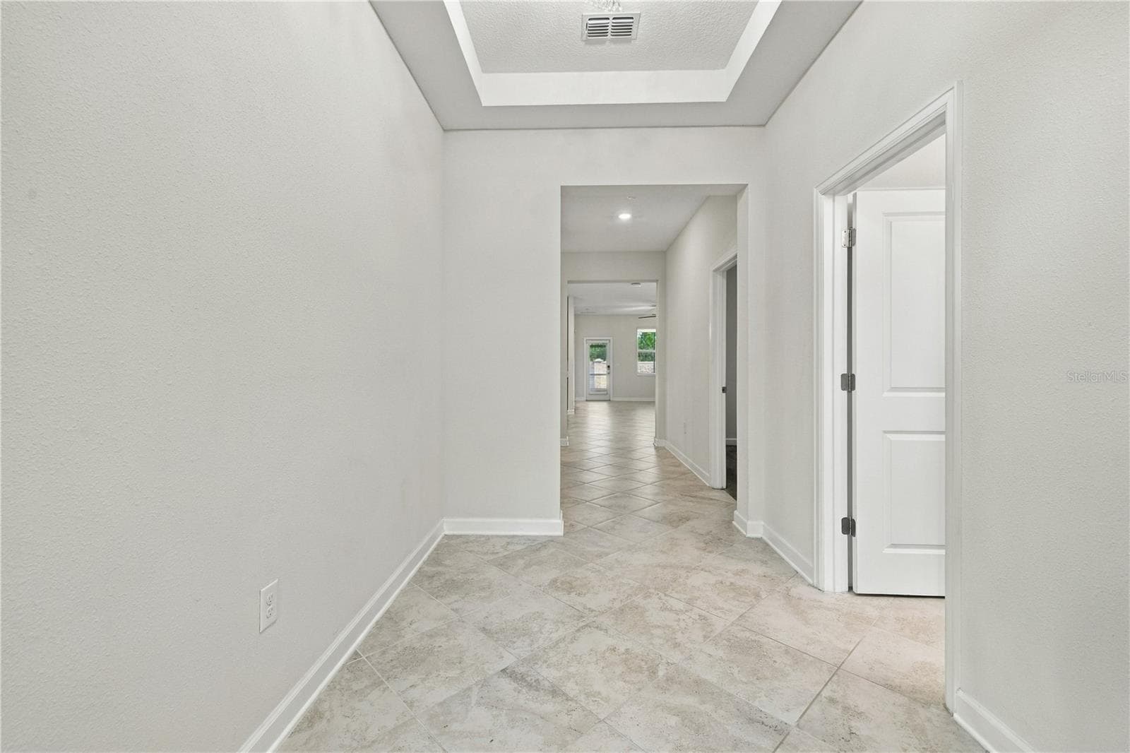 Single Family Residence at 11103 SWEETGUM WOODS DR, ORLANDO, photo 7 of 53