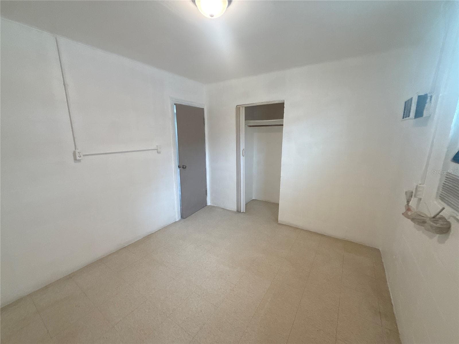 Unit B Vacant - 4420 N CLARK AVE, TAMPA