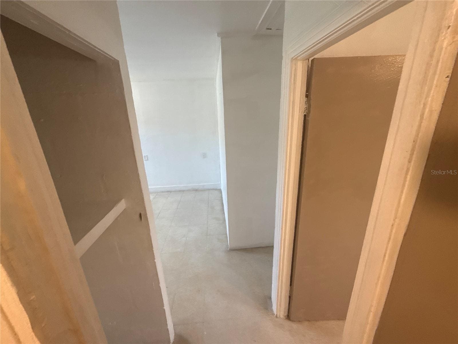 Unit B Vacant - 4420 N CLARK AVE, TAMPA