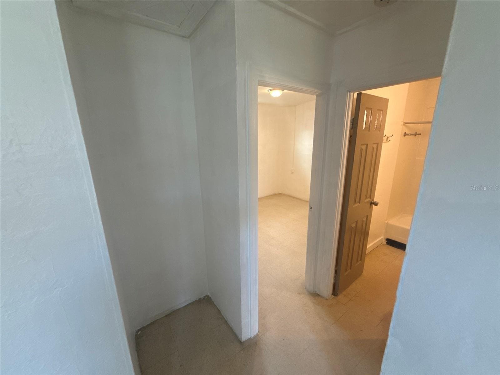 Unit B Vacant - 4420 N CLARK AVE, TAMPA