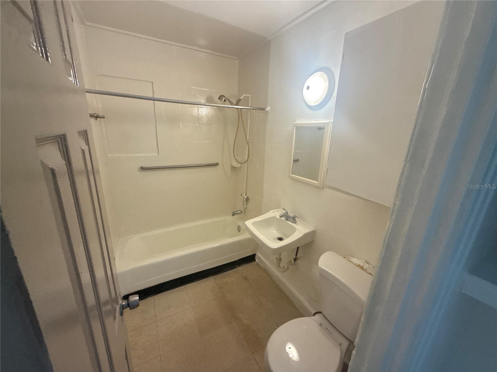 Unit B Vacant - 4420 N CLARK AVE, TAMPA