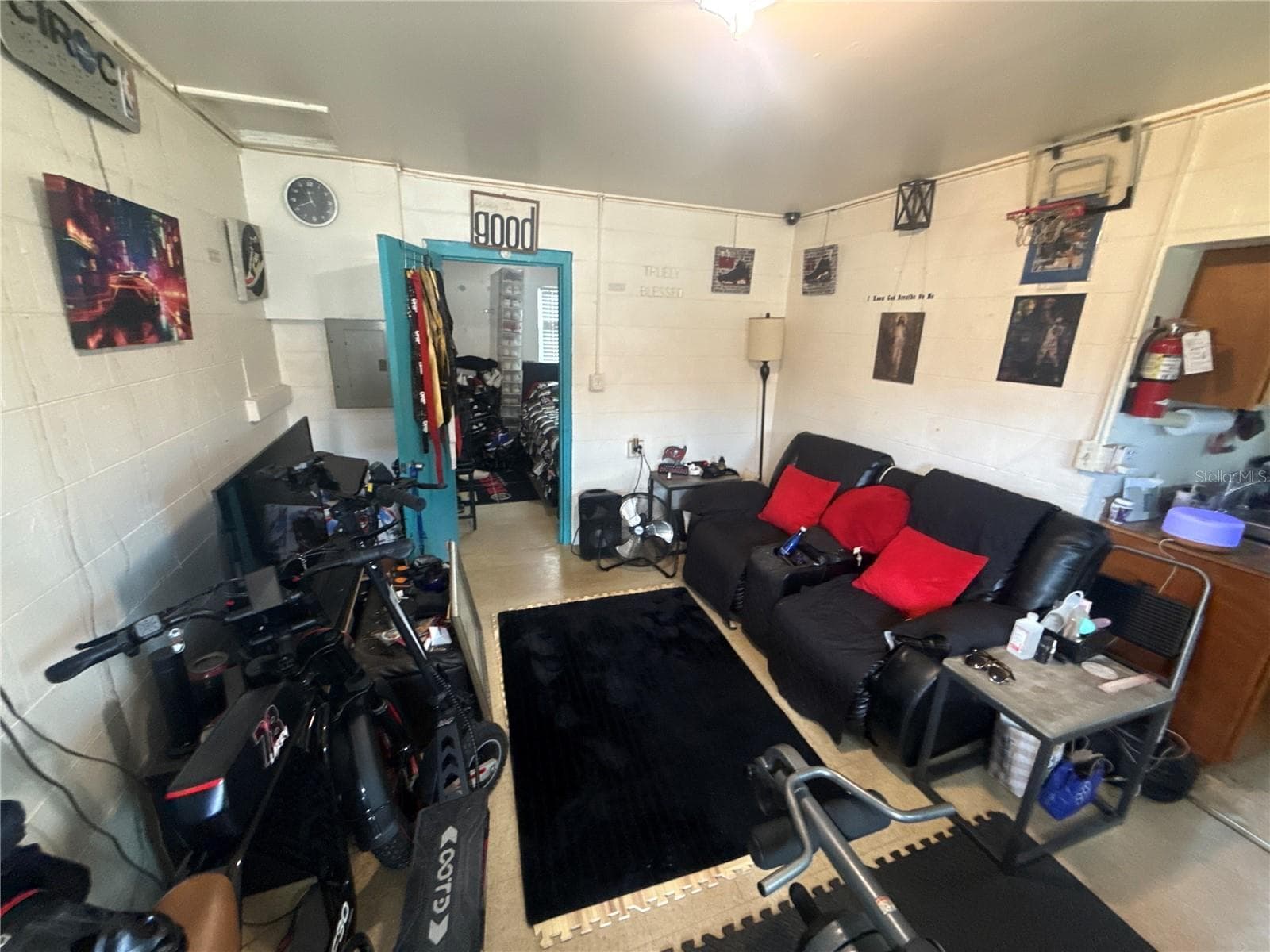 Unit C - Lease ends Dec. 13 - 4420 N CLARK AVE, TAMPA