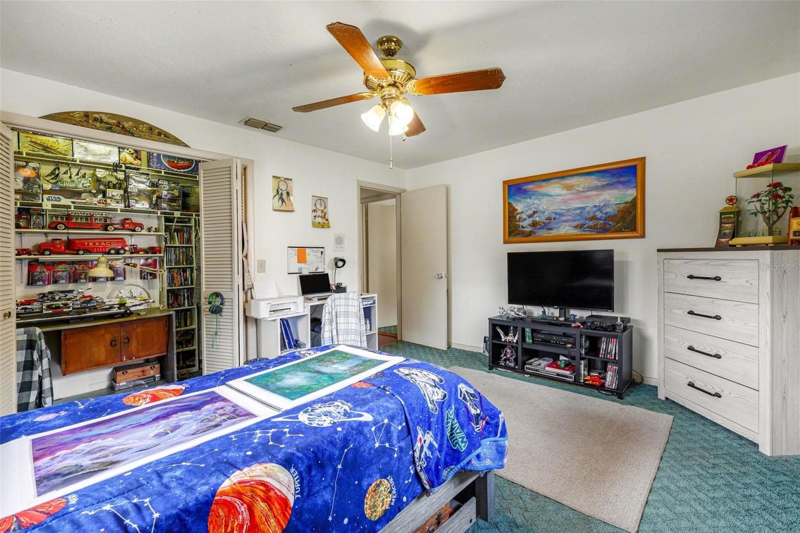 Single Family Residence at 241 W HOLLYFERN PL, BEVERLY HILLS, photo 18 of 23