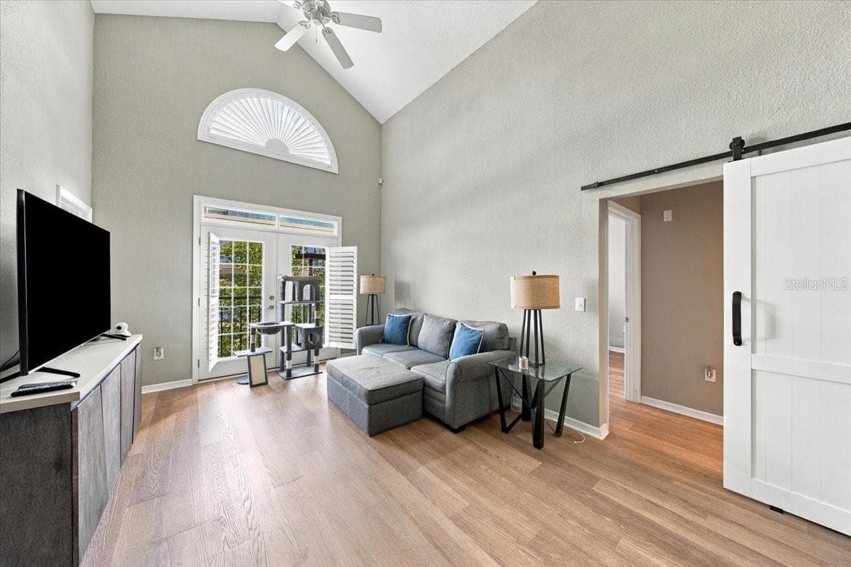 Condominium at 4221 W SPRUCE ST #1417, TAMPA, photo 2 of 33