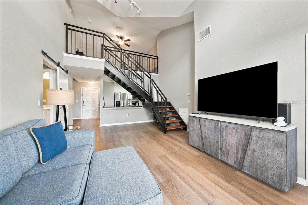 Condominium at 4221 W SPRUCE ST #1417, TAMPA, photo 10 of 33