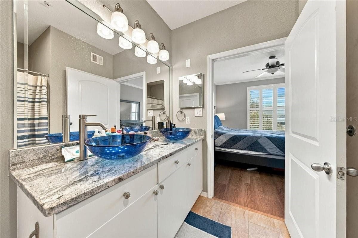 Condominium at 4221 W SPRUCE ST #1417, TAMPA, photo 21 of 33