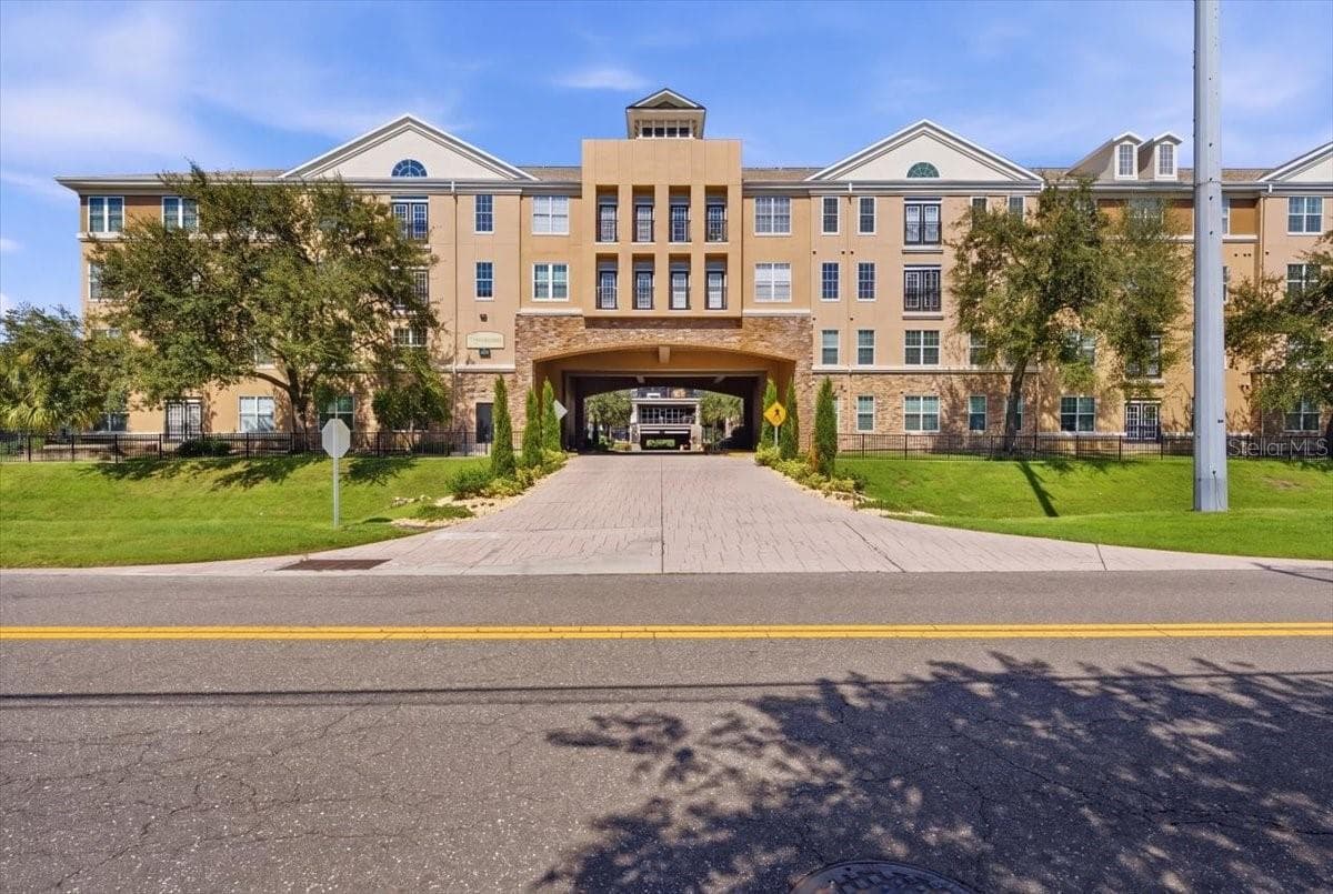 Condominium at 4221 W SPRUCE ST #1417, TAMPA, photo 26 of 33