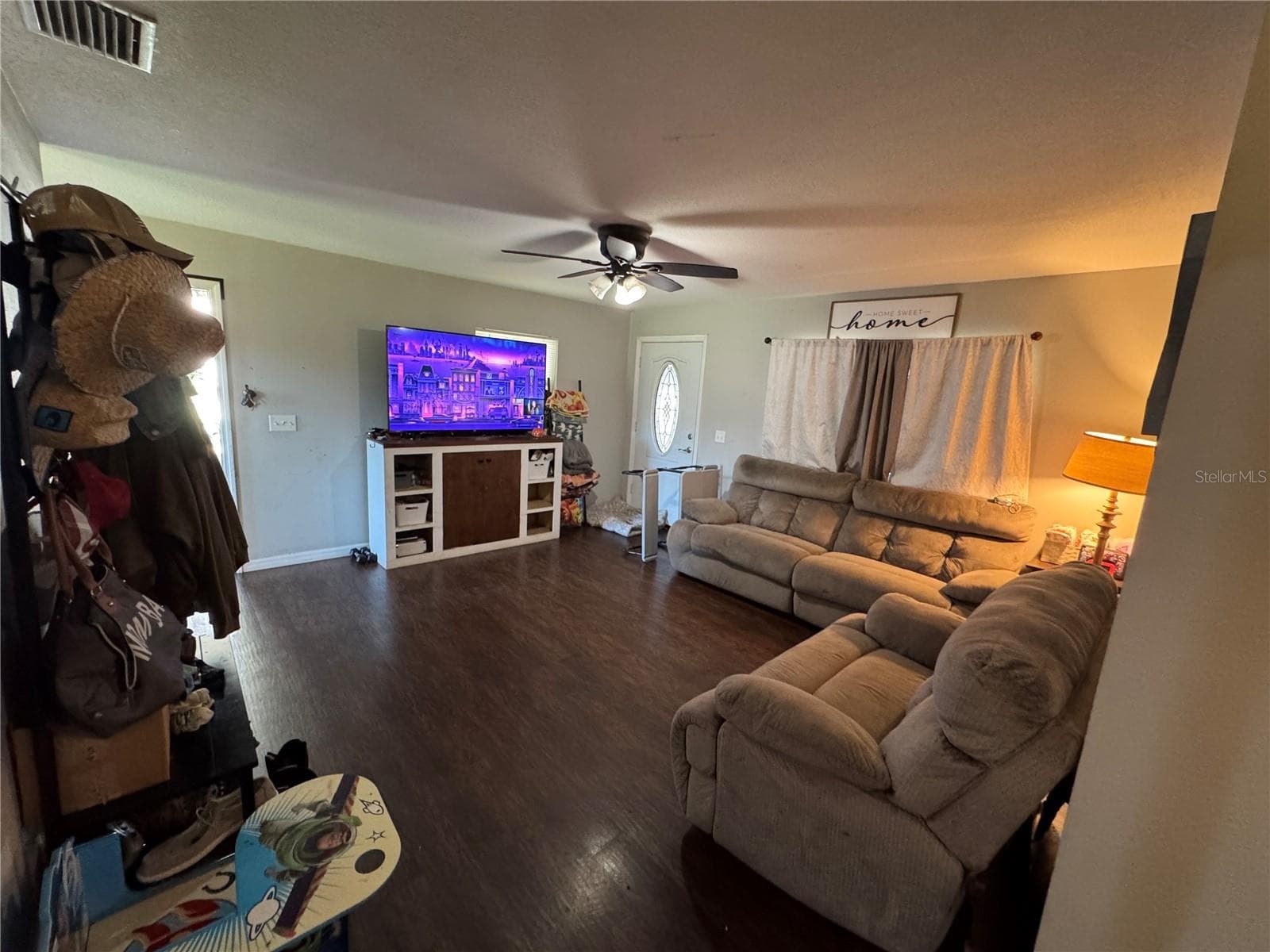 Single Family Residence at 113 HERRICK ST, AUBURNDALE, photo 4 of 38