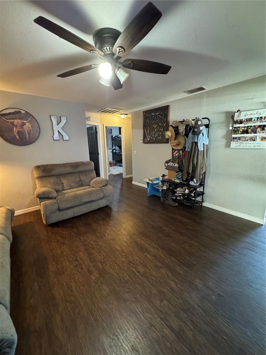Single Family Residence at 113 HERRICK ST, AUBURNDALE, photo 7 of 38