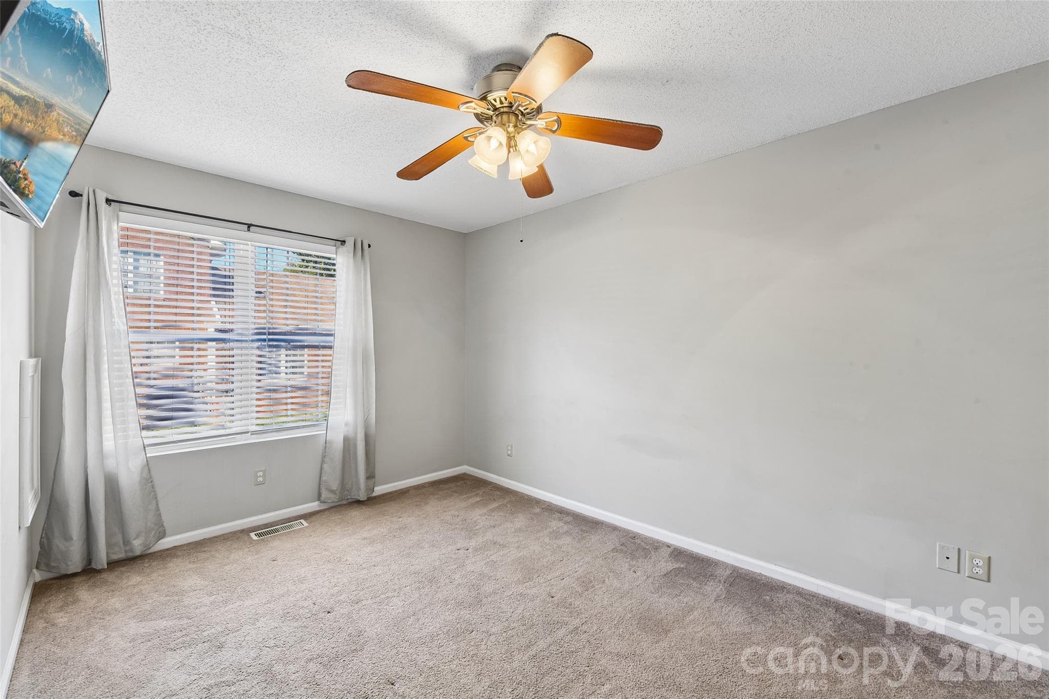 Townhouse at 102 Brandywine Drive NE, Conover, photo 17 of 23