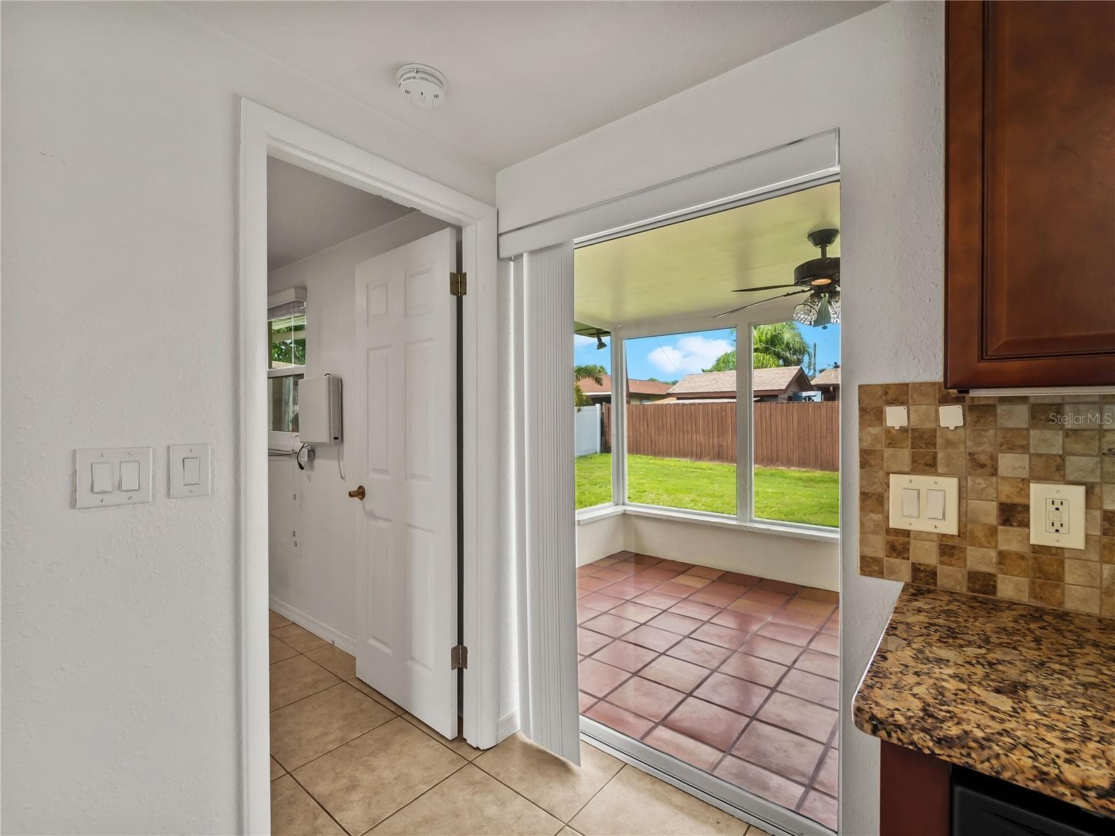 Single Family Residence at 310 GRANT RD, VENICE, photo 13 of 50
