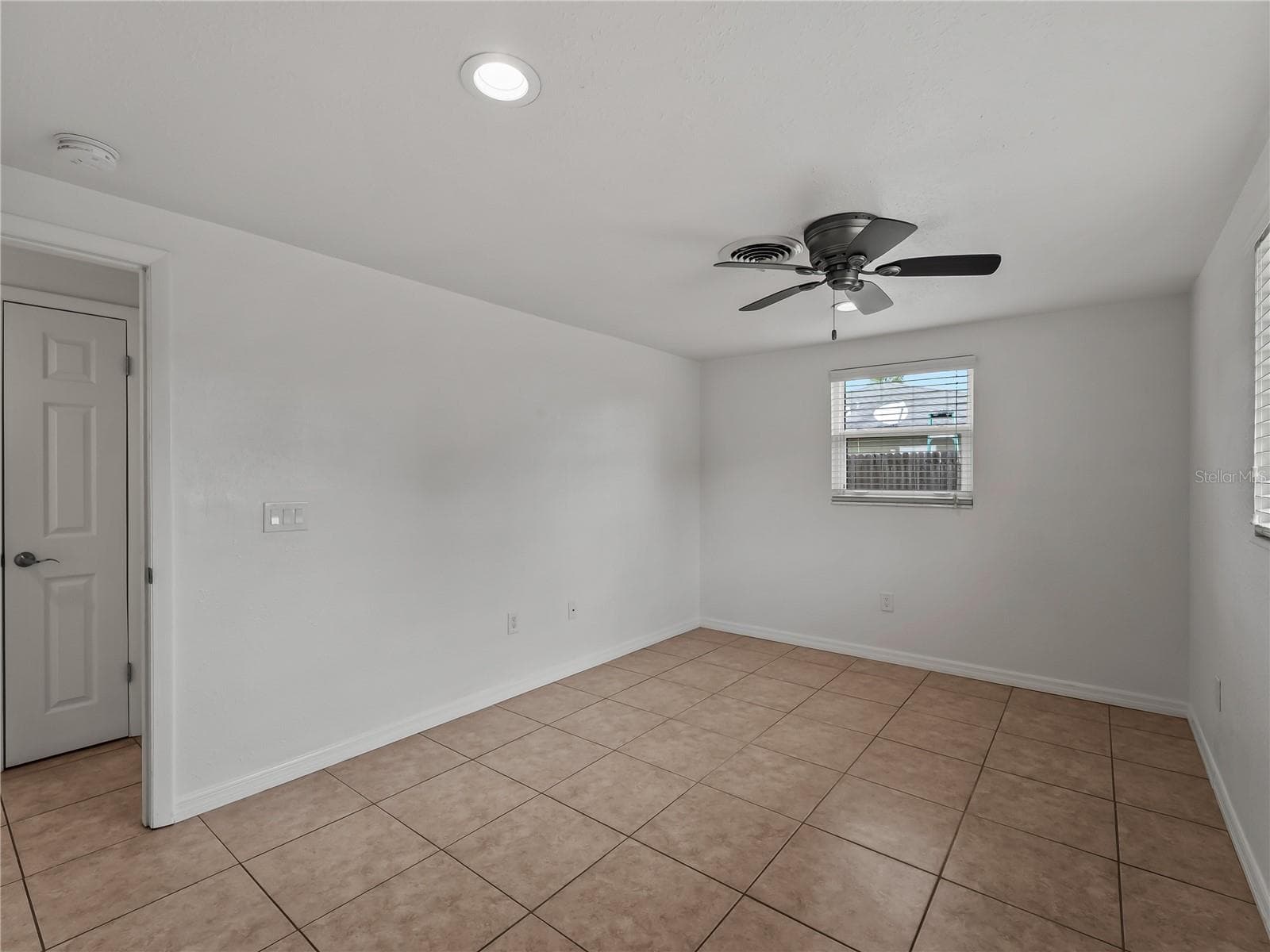 Single Family Residence at 310 GRANT RD, VENICE, photo 20 of 50