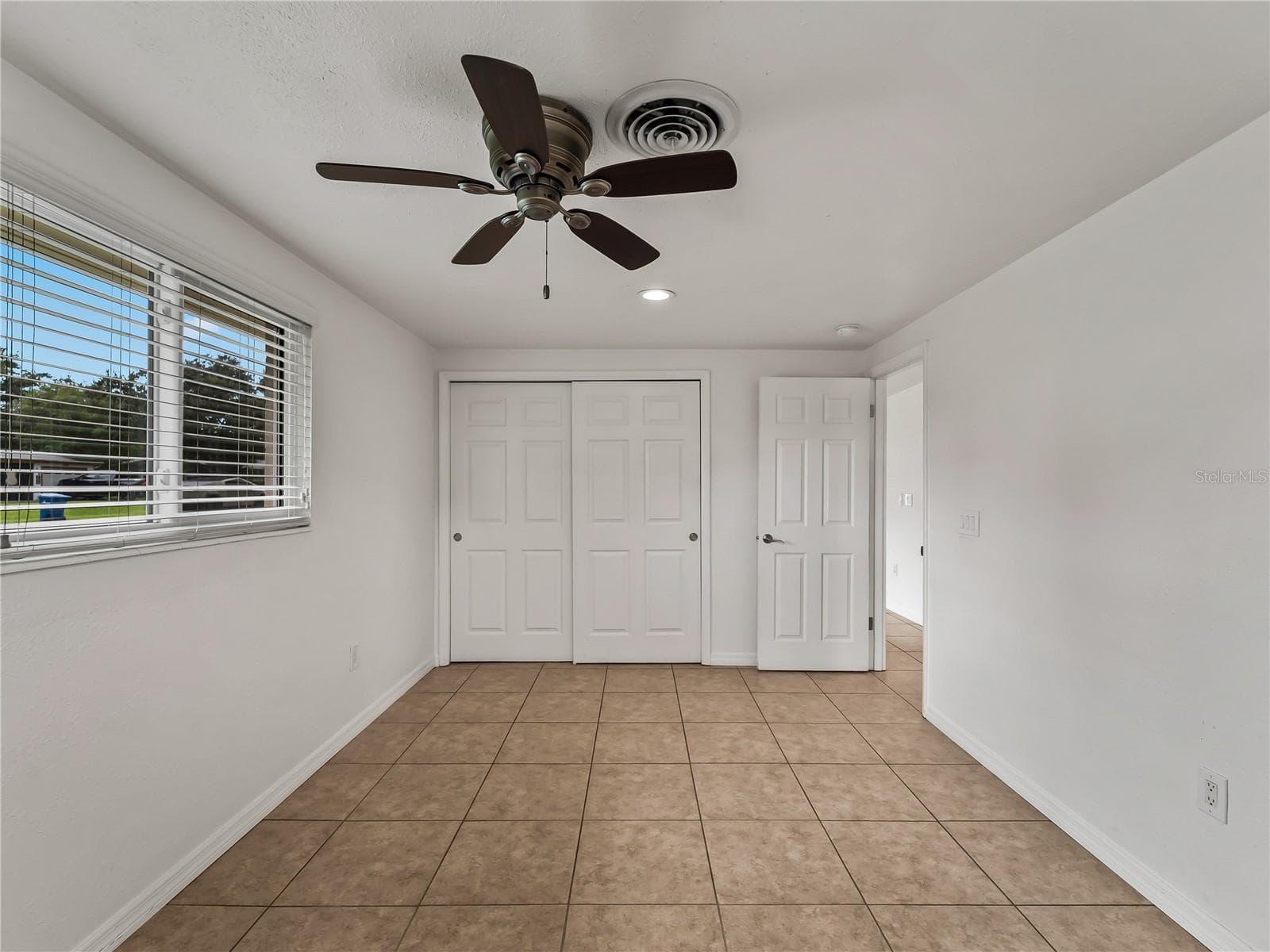 Single Family Residence at 310 GRANT RD, VENICE, photo 21 of 50