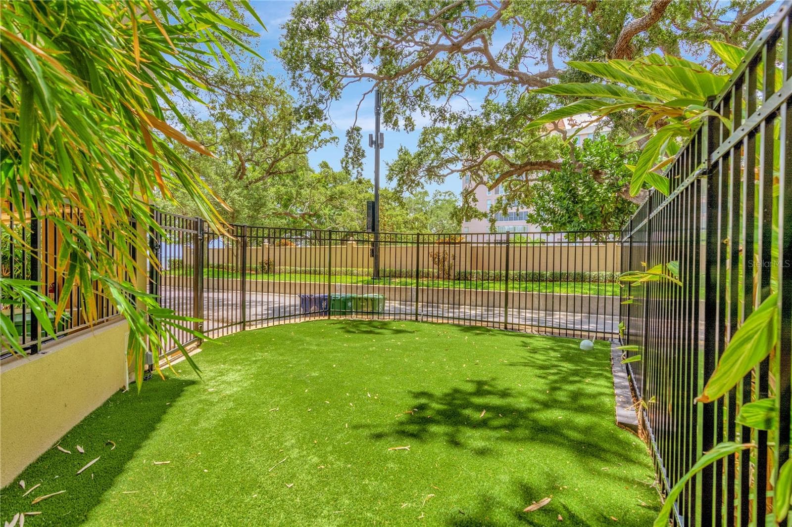Condominium at 2419 BAYSHORE BLVD #3N, TAMPA, photo 32 of 36