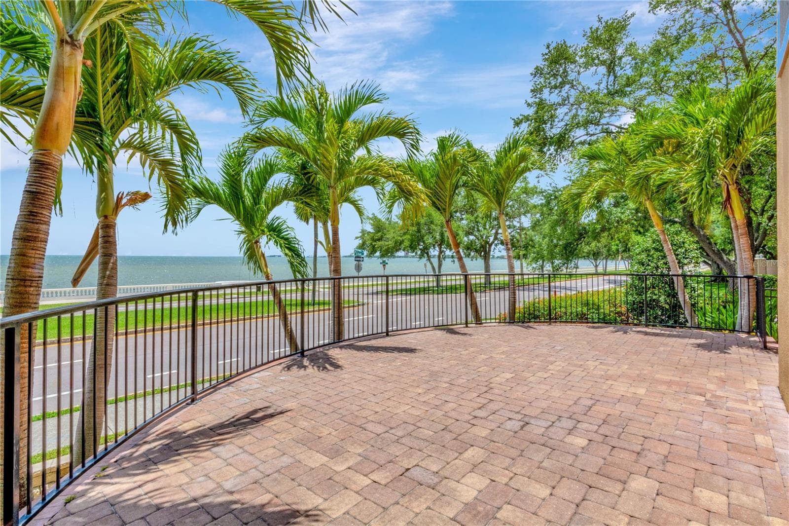 Condominium at 2419 BAYSHORE BLVD #3N, TAMPA, photo 33 of 36