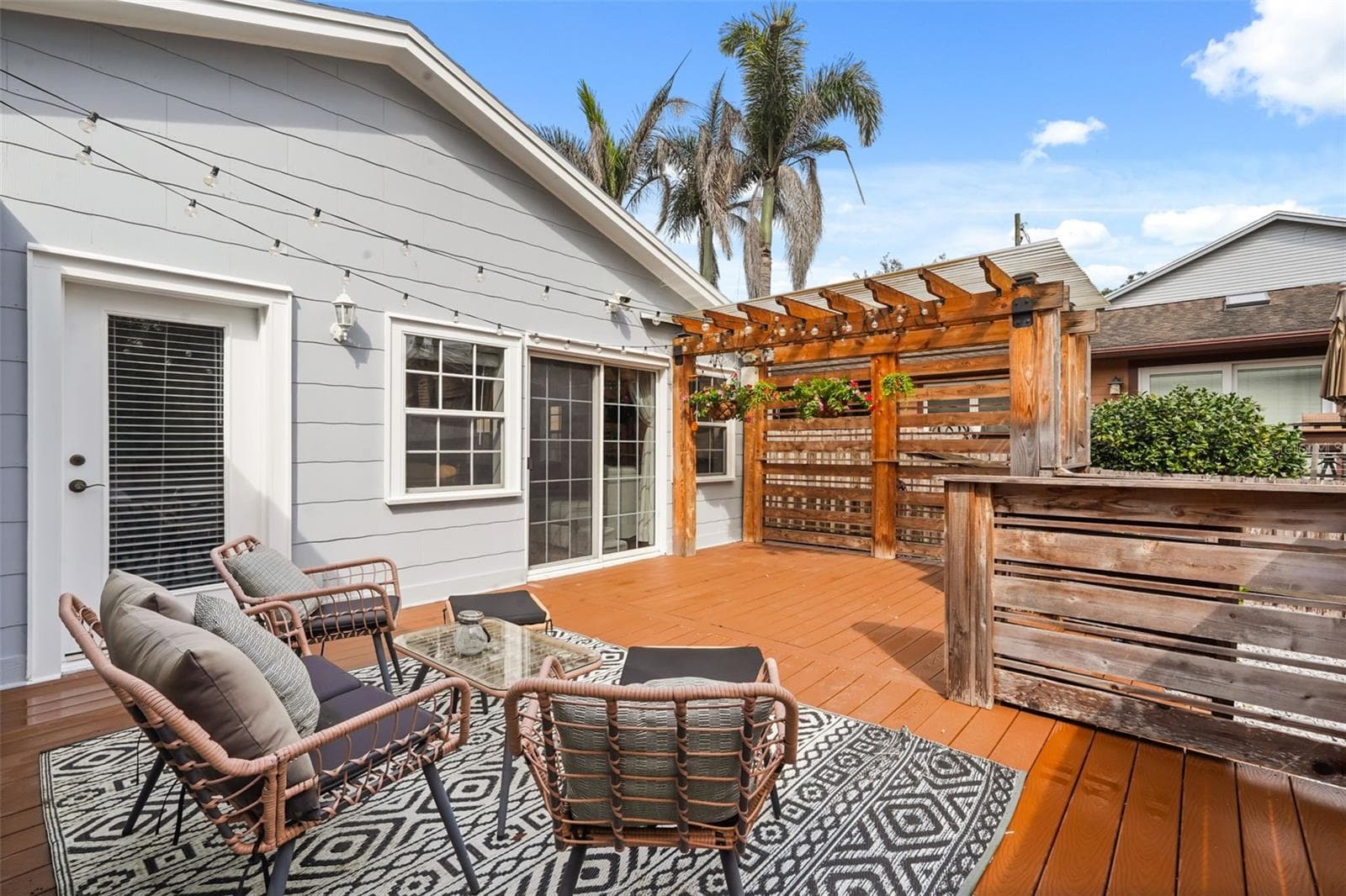 Rear deck with access from the living room - 11 S LAWSONA BLVD, ORLANDO