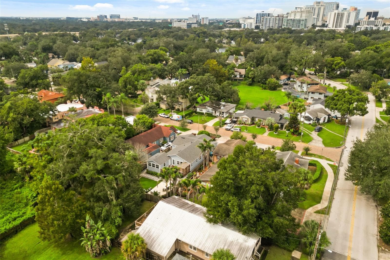Aerial view of the home and street - 11 S LAWSONA BLVD, ORLANDO