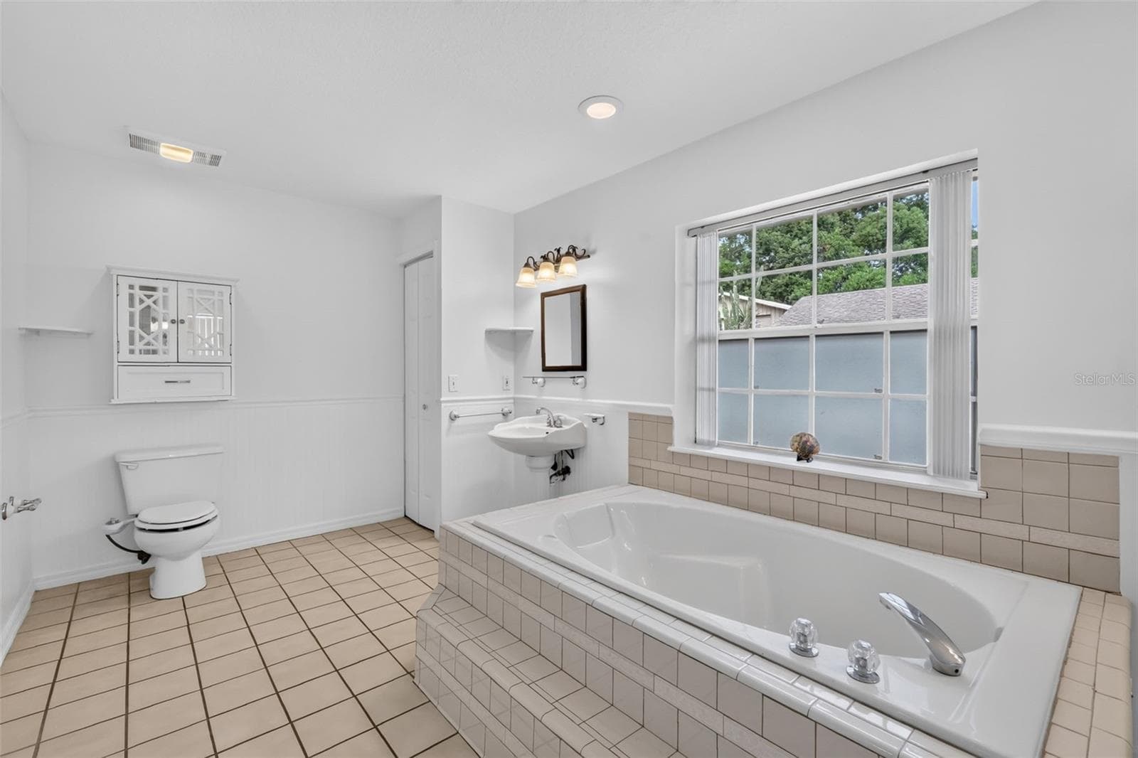 Single Family Residence at 37048 MILL STREAM CT, EUSTIS, photo 37 of 66