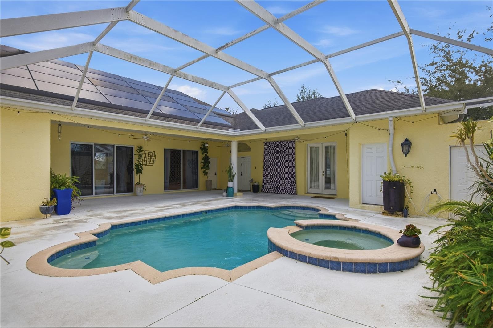 Single Family Residence at 19930 DOLORES ANN CT, LUTZ, photo 3 of 37