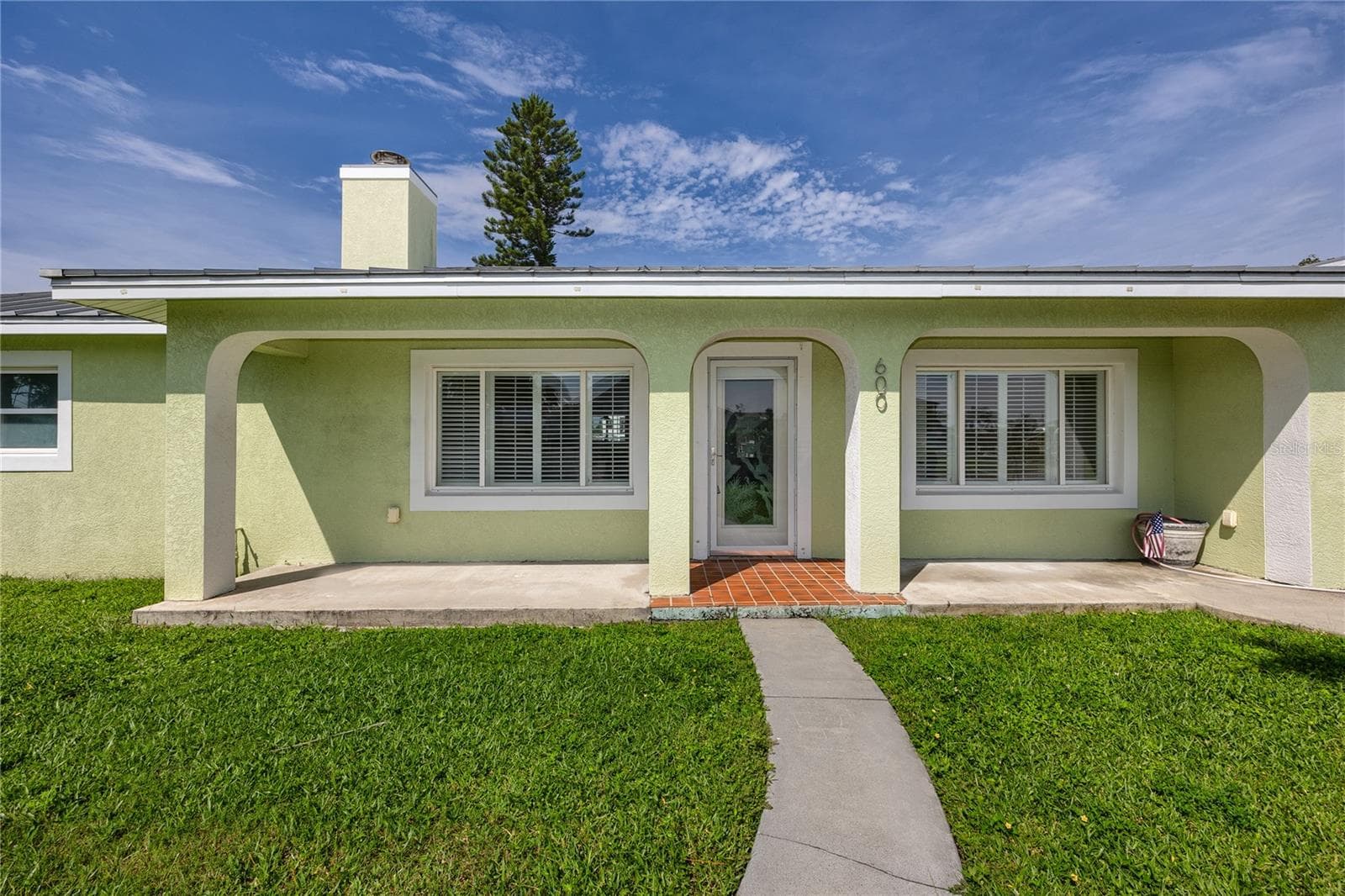 Single Family Residence at 600 NORMANDY RD, MADEIRA BEACH, photo 6 of 60