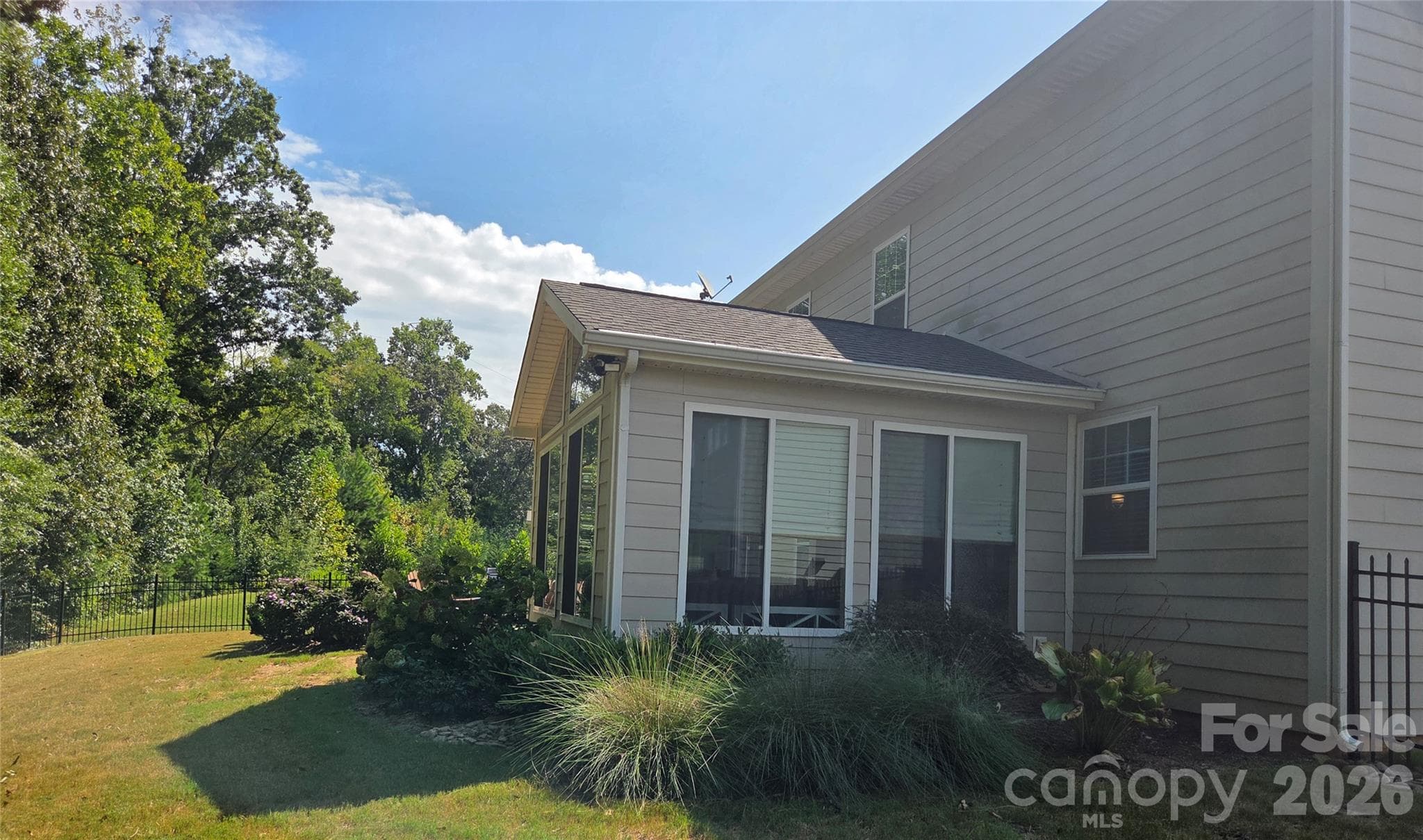 Single Family Residence at 9158 Cantrell Way, Huntersville, photo 10 of 40
