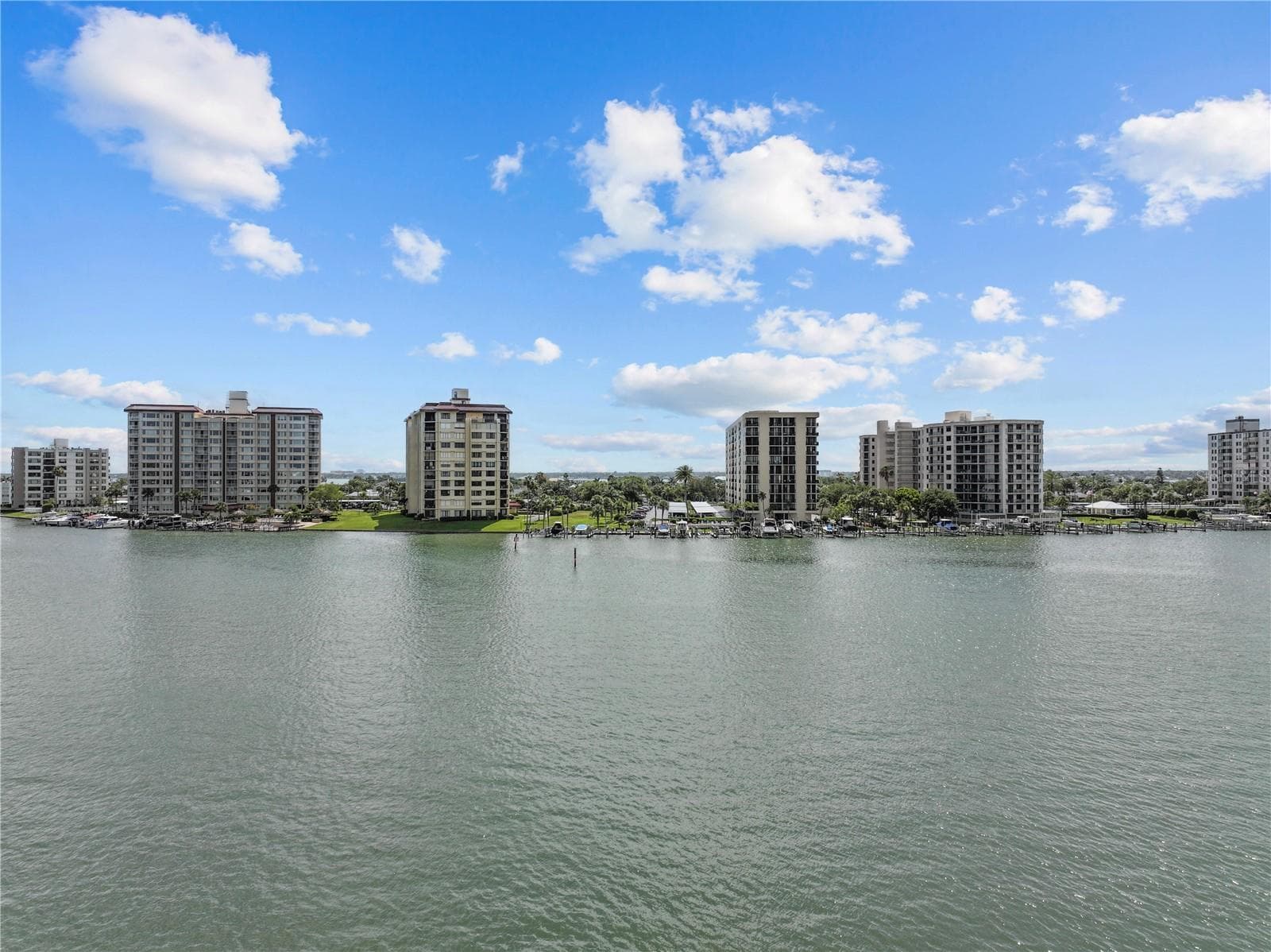 Condominium at 699 BAY ESPLANADE #401, CLEARWATER, photo 28 of 33