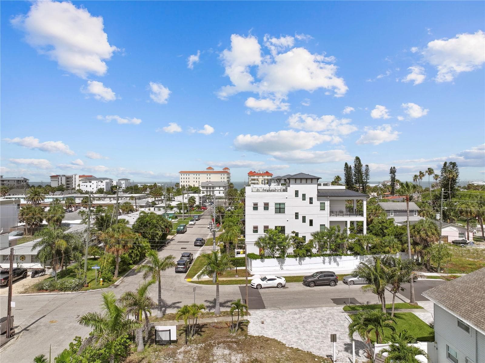 Condominium at 699 BAY ESPLANADE #401, CLEARWATER, photo 31 of 33