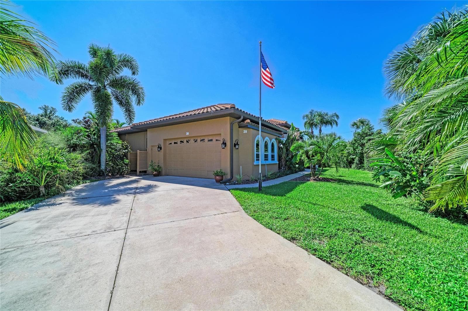 Single Family Residence at 28 PAR VIEW RD, ROTONDA WEST, photo 4 of 61