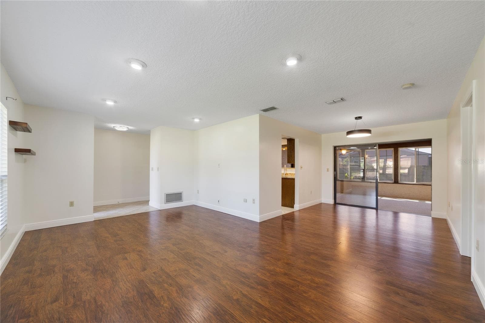 Single Family Residence at 4520 IRONSTONE CIR, ORLANDO, photo 5 of 25