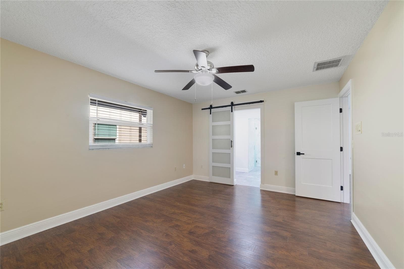 Single Family Residence at 4520 IRONSTONE CIR, ORLANDO, photo 10 of 25