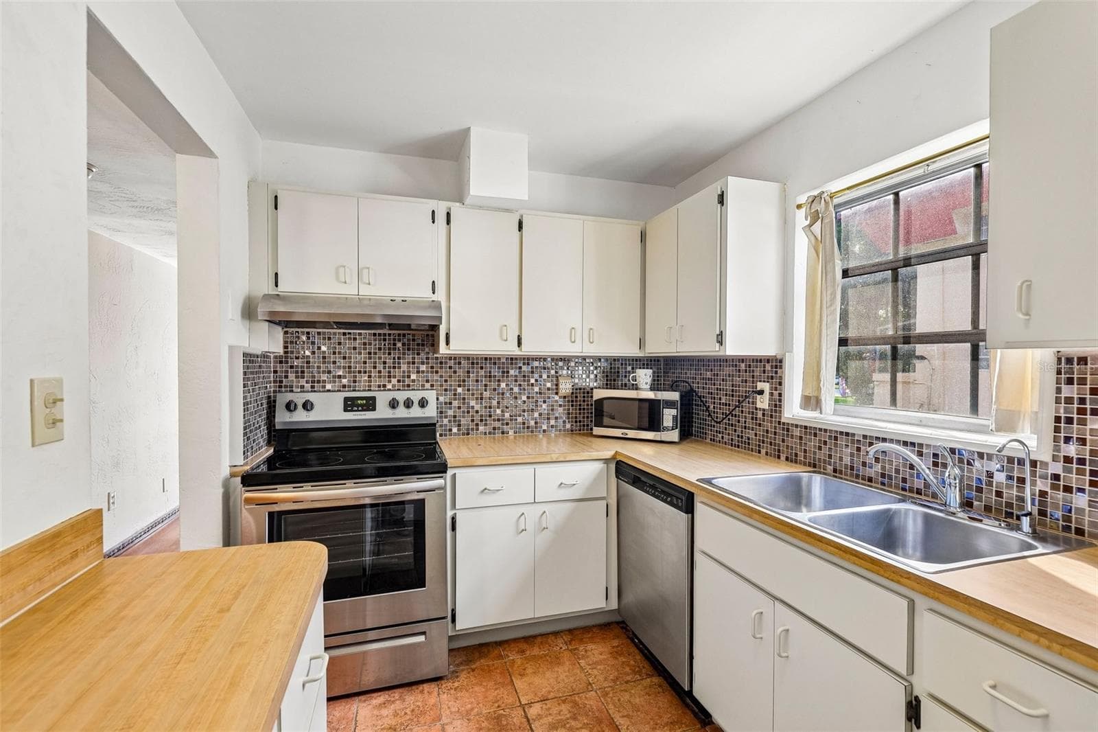 Condominium at 10905 SW 88TH ST #401, MIAMI, photo 19 of 30
